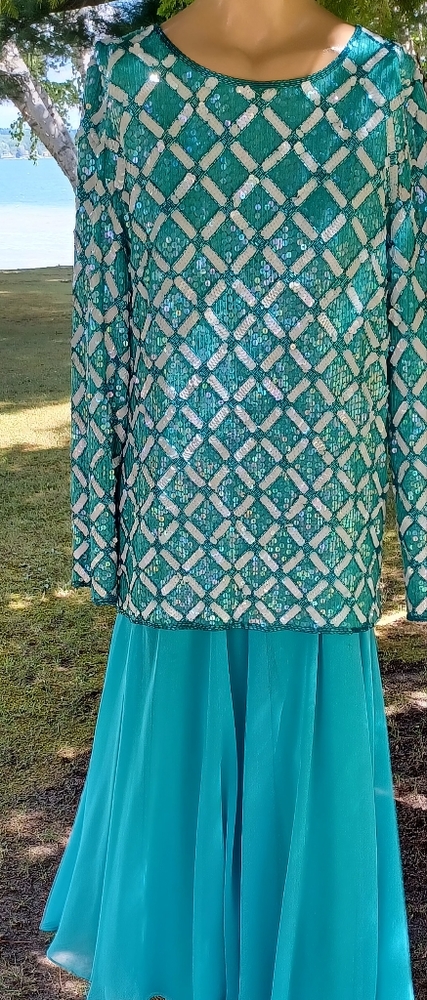 STUNNING SEQUIN SET